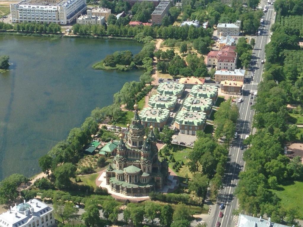 New Peterhof Hotel Saint Petersburg Exterior photo