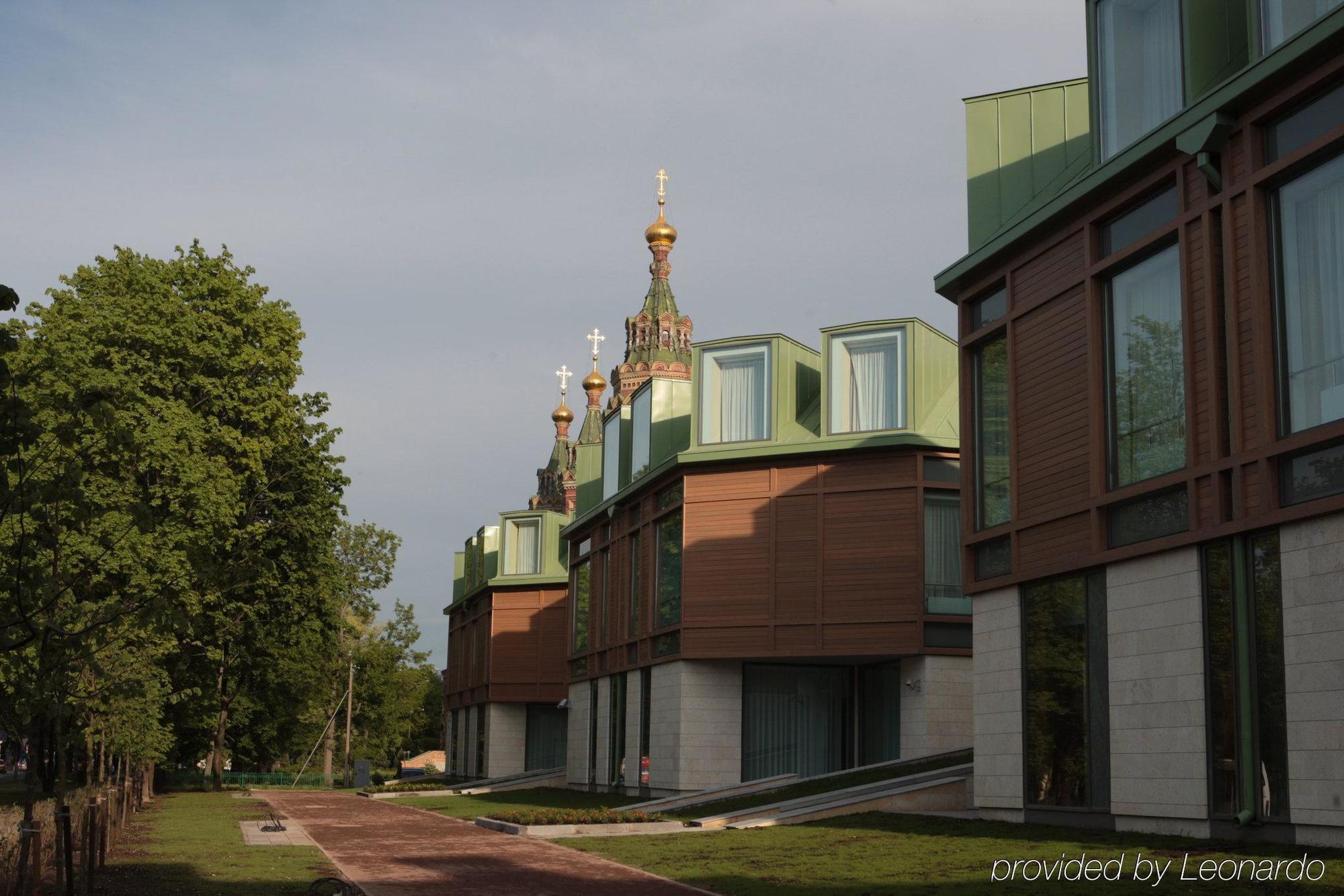 New Peterhof Hotel Saint Petersburg Exterior photo