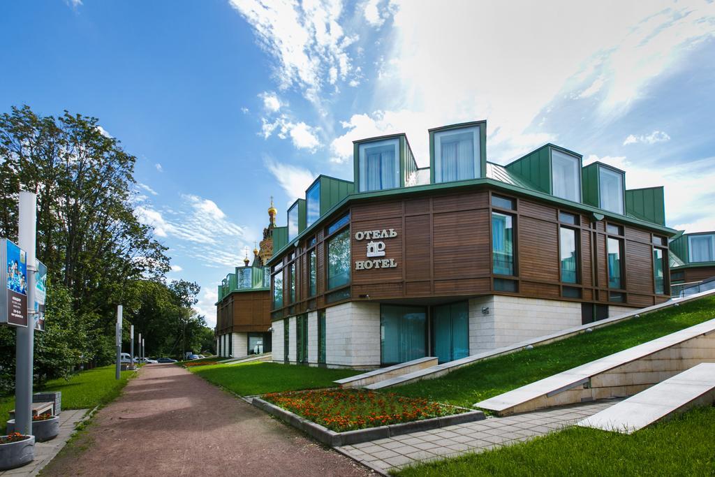 New Peterhof Hotel Saint Petersburg Exterior photo