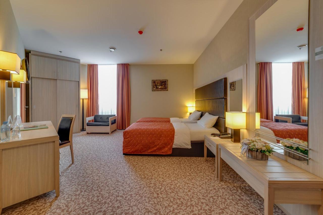 New Peterhof Hotel Saint Petersburg Room photo